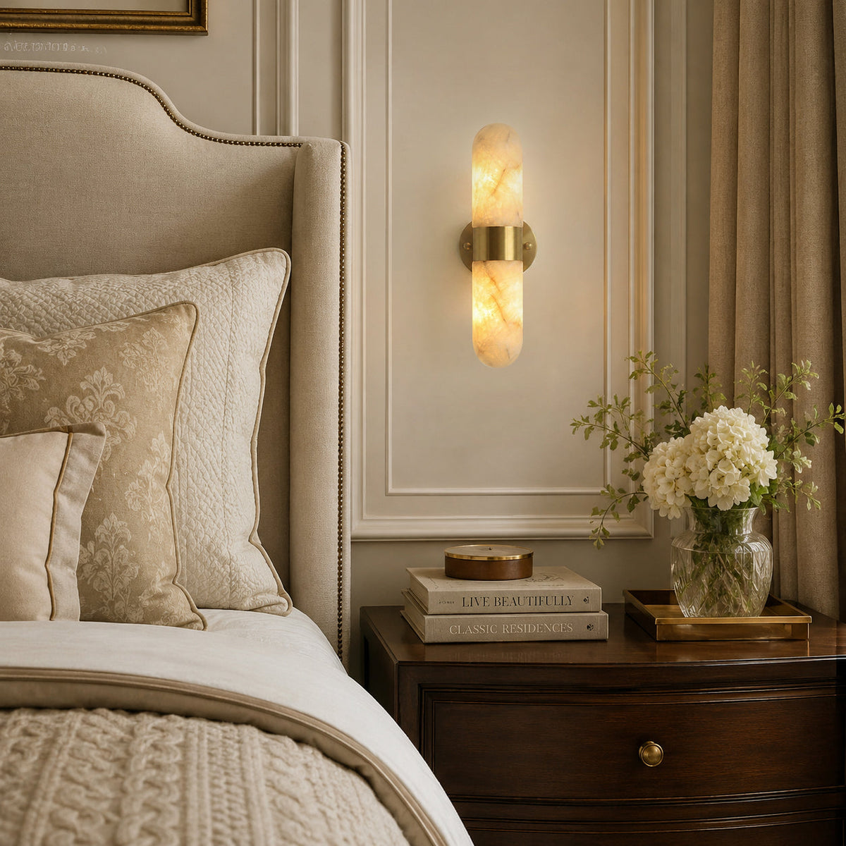 Lysandro Sconce