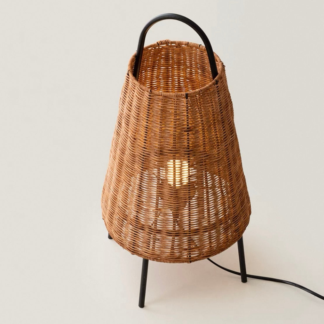 Ravora Coastal Table Lamp