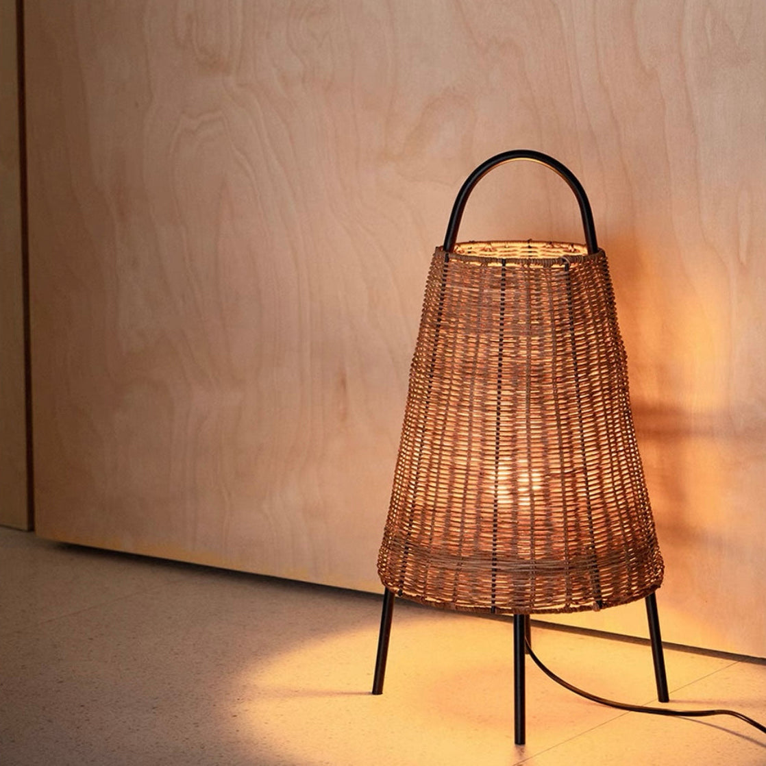 Ravora Coastal Table Lamp