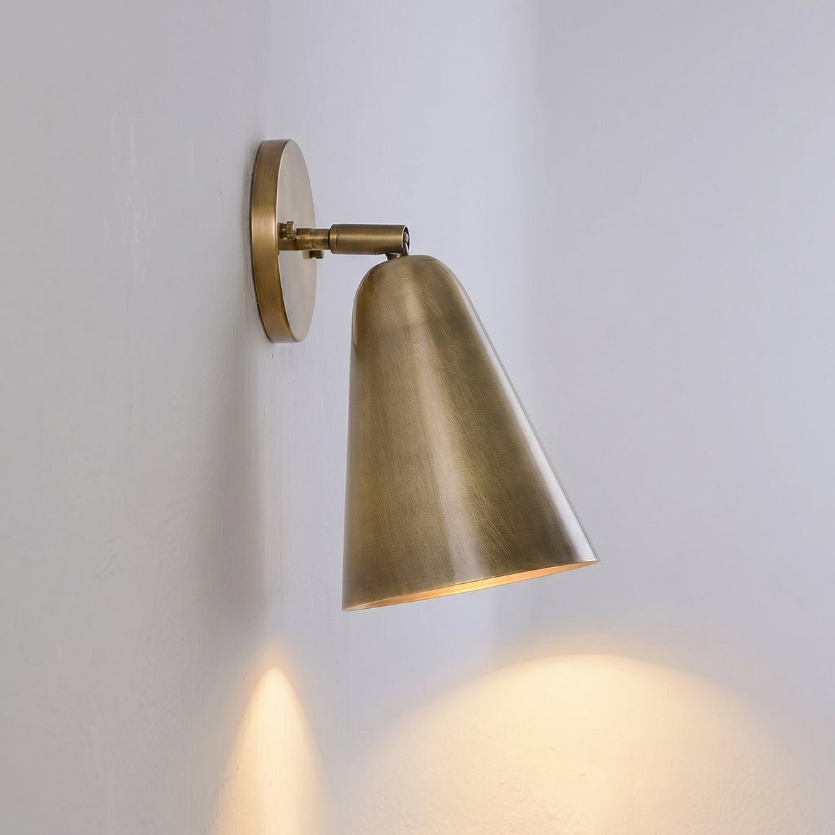 Mirisenne Swivel Sconce