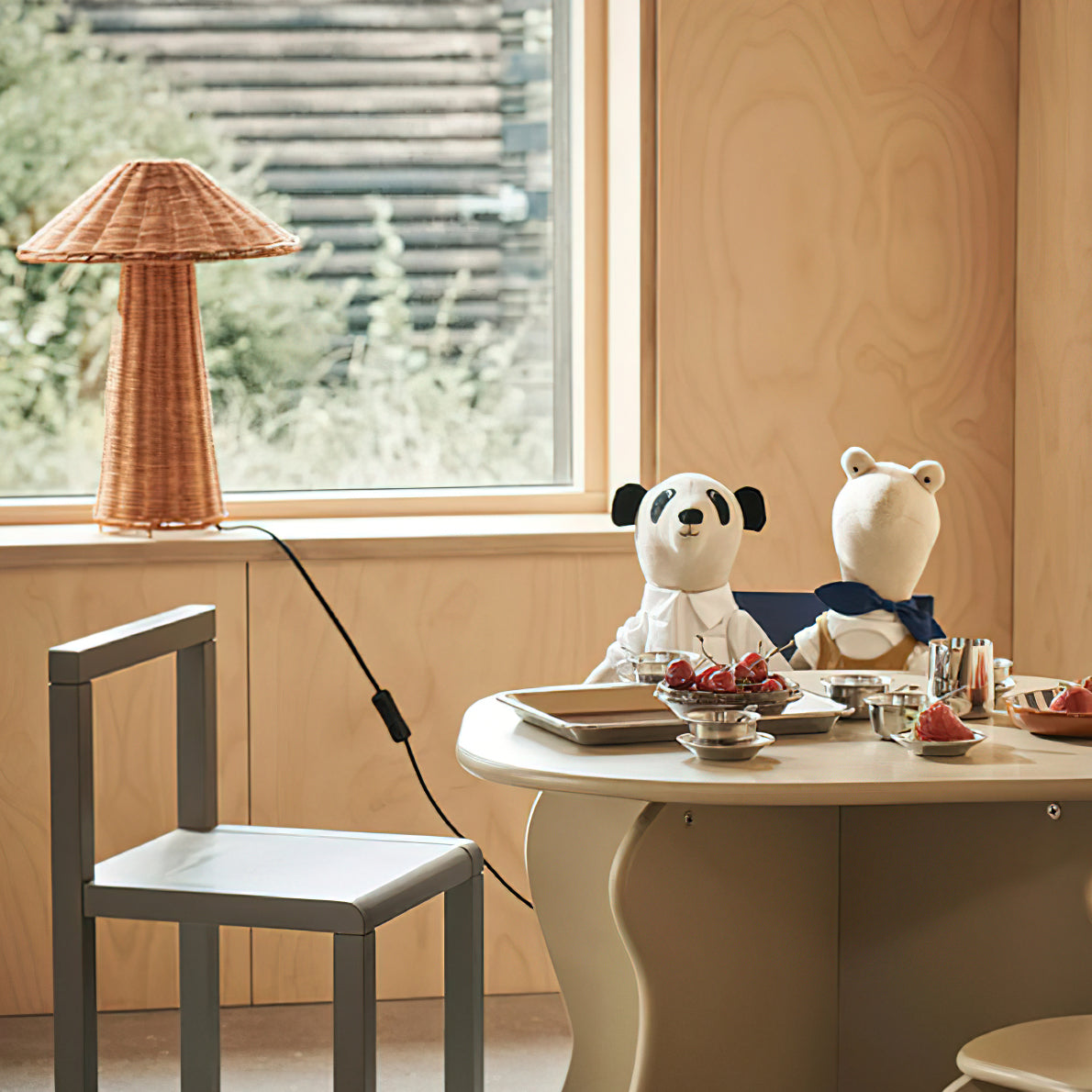 Cianen Table Lamp