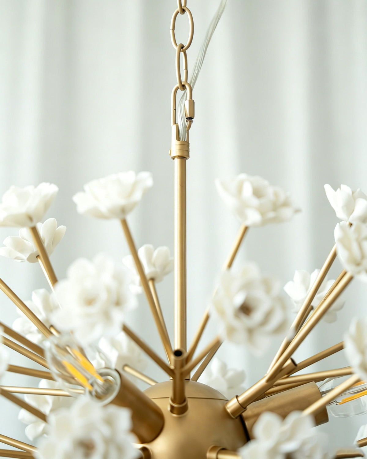 Rivalian Chandelier