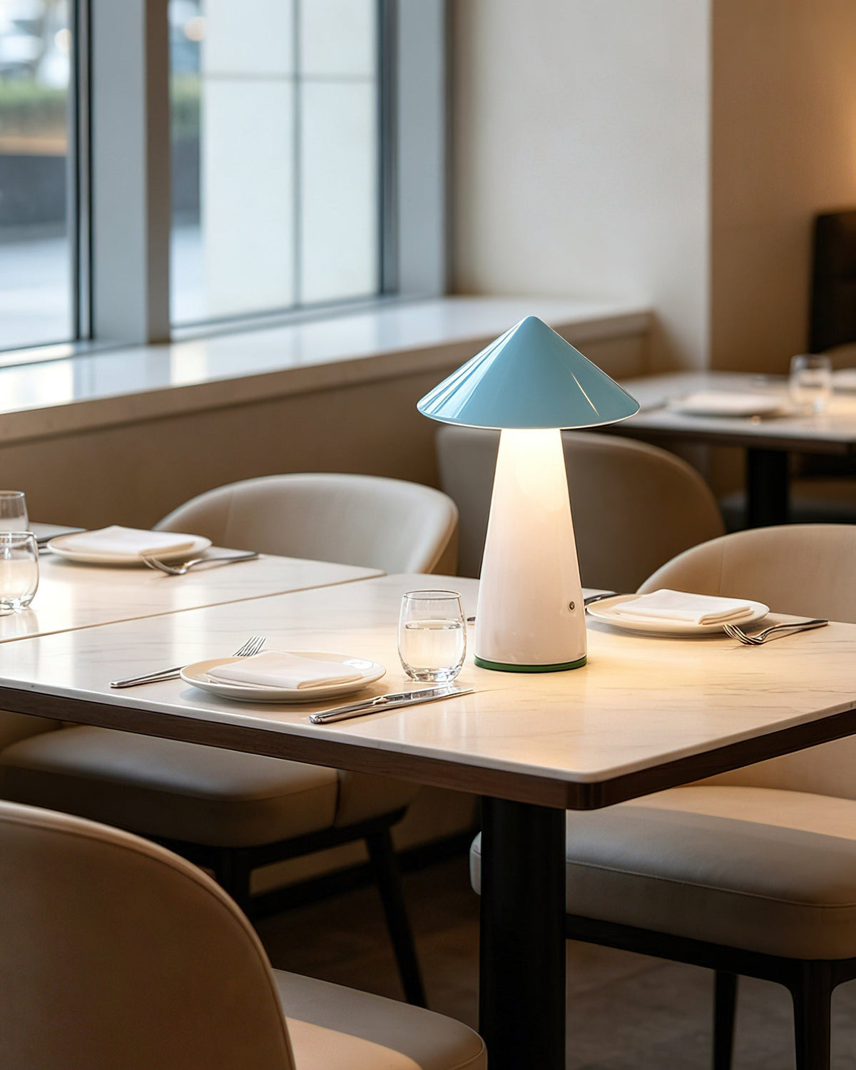 Lumielle Built-in Battery Table Lamp