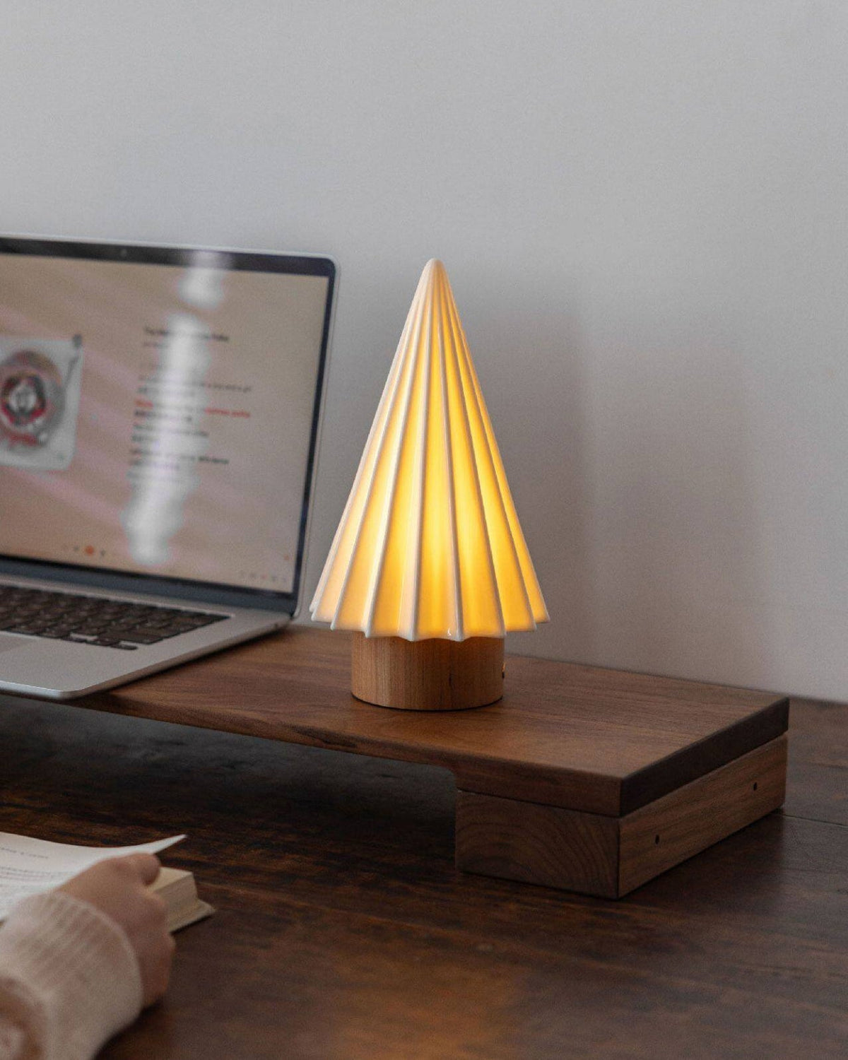 Melloria Table Lamp