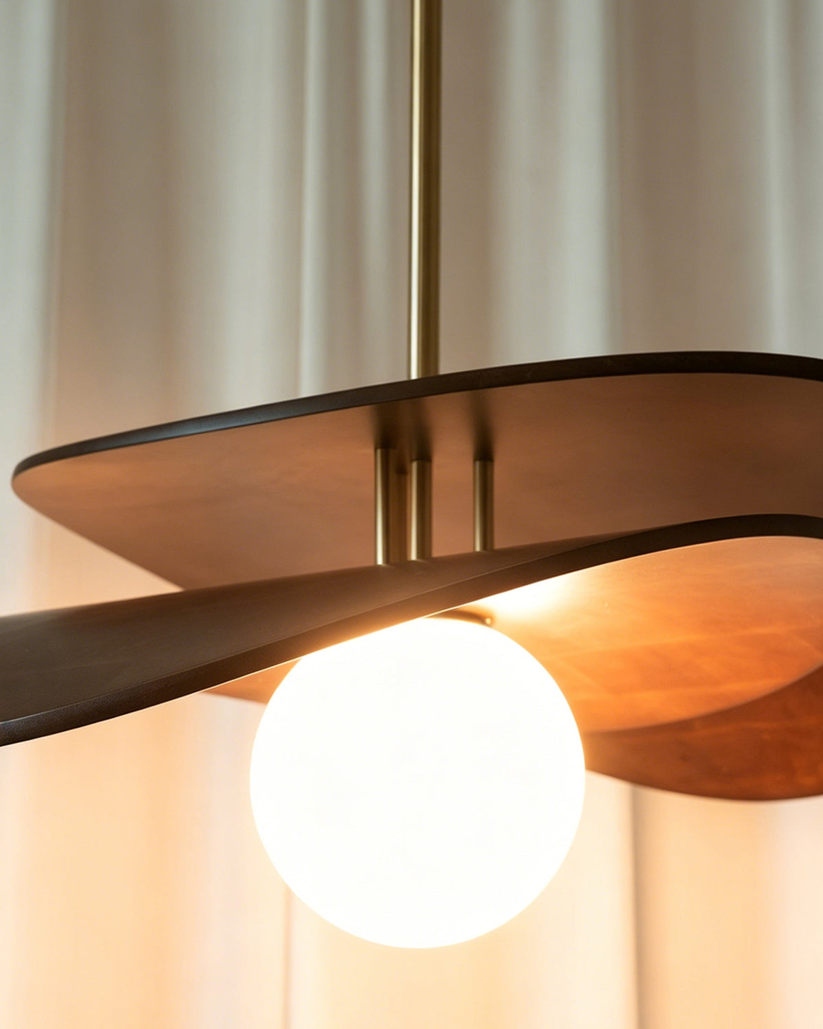 Avenenelia Vane Pendant Light