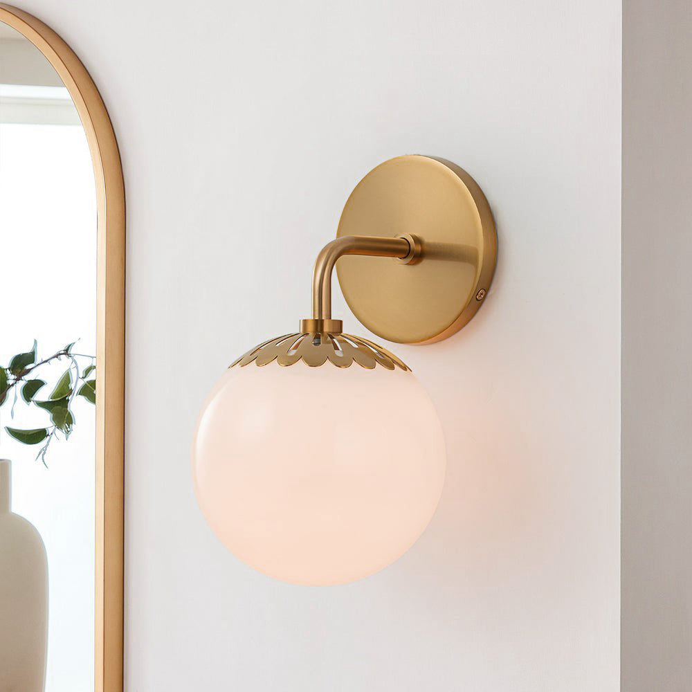 Pagumik Globe Glass Wall Lamp