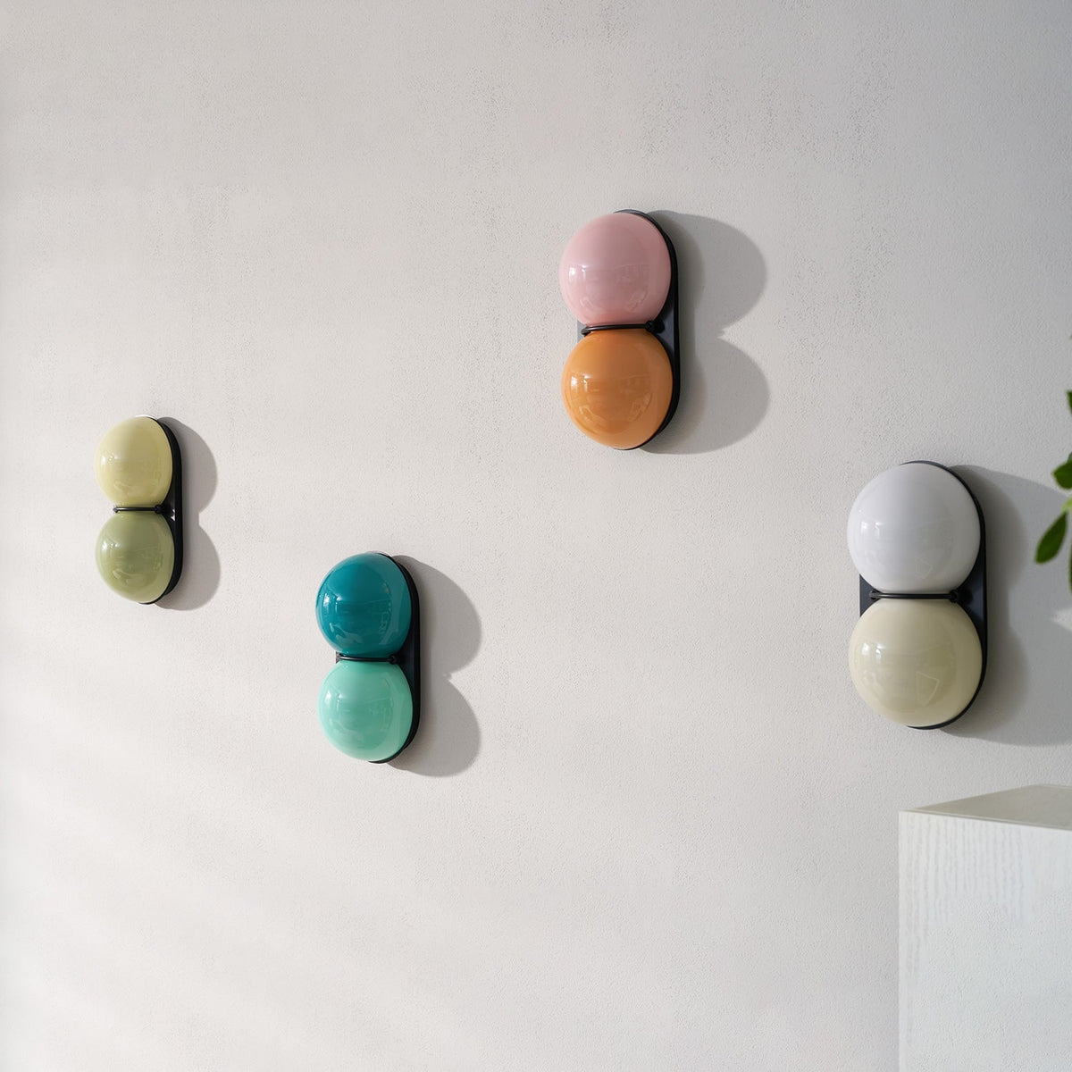 Veloira Wall Lamp