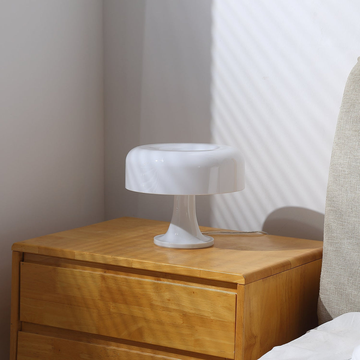 Elaania Table Lamp