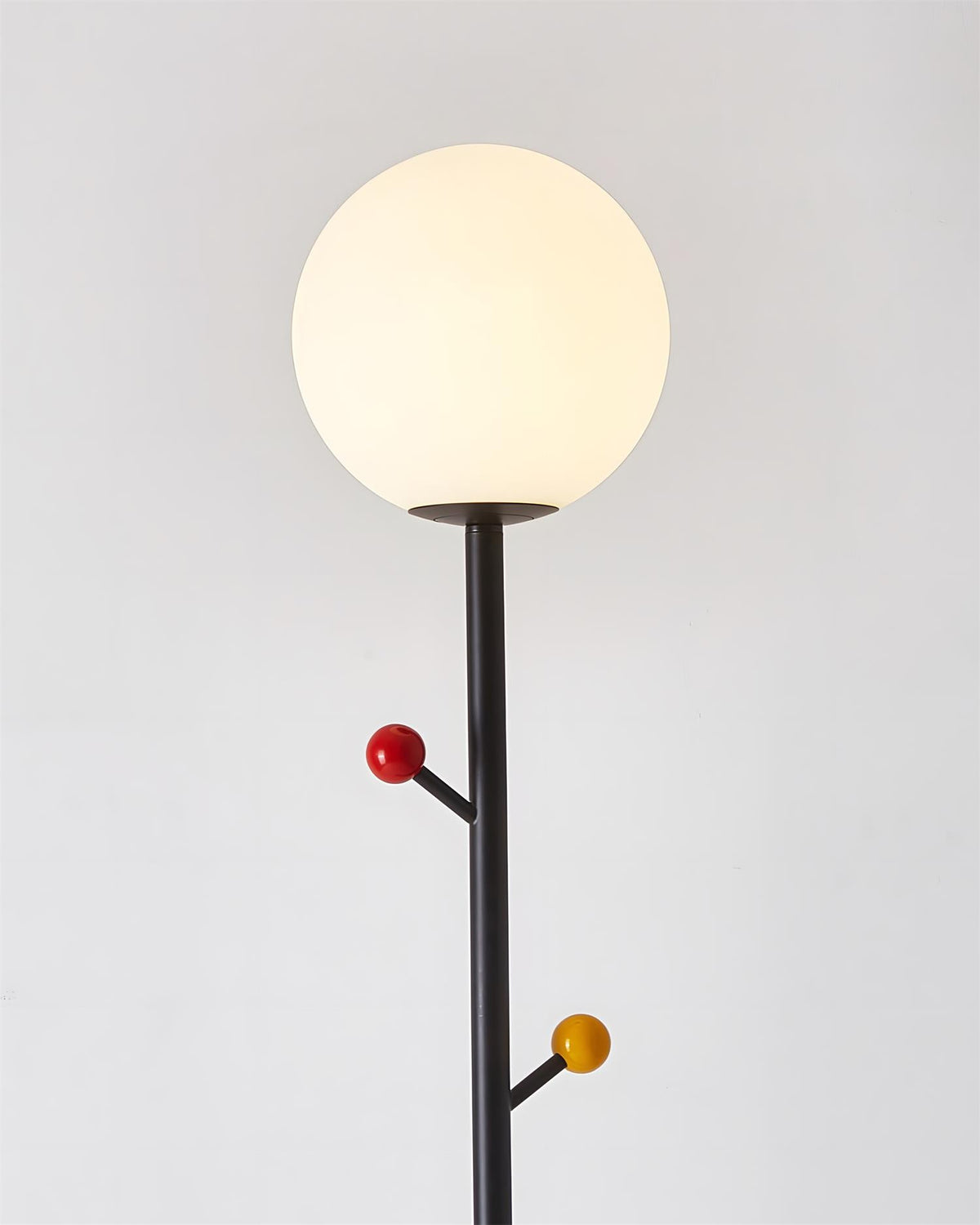 Teriiselia Floor Lamp