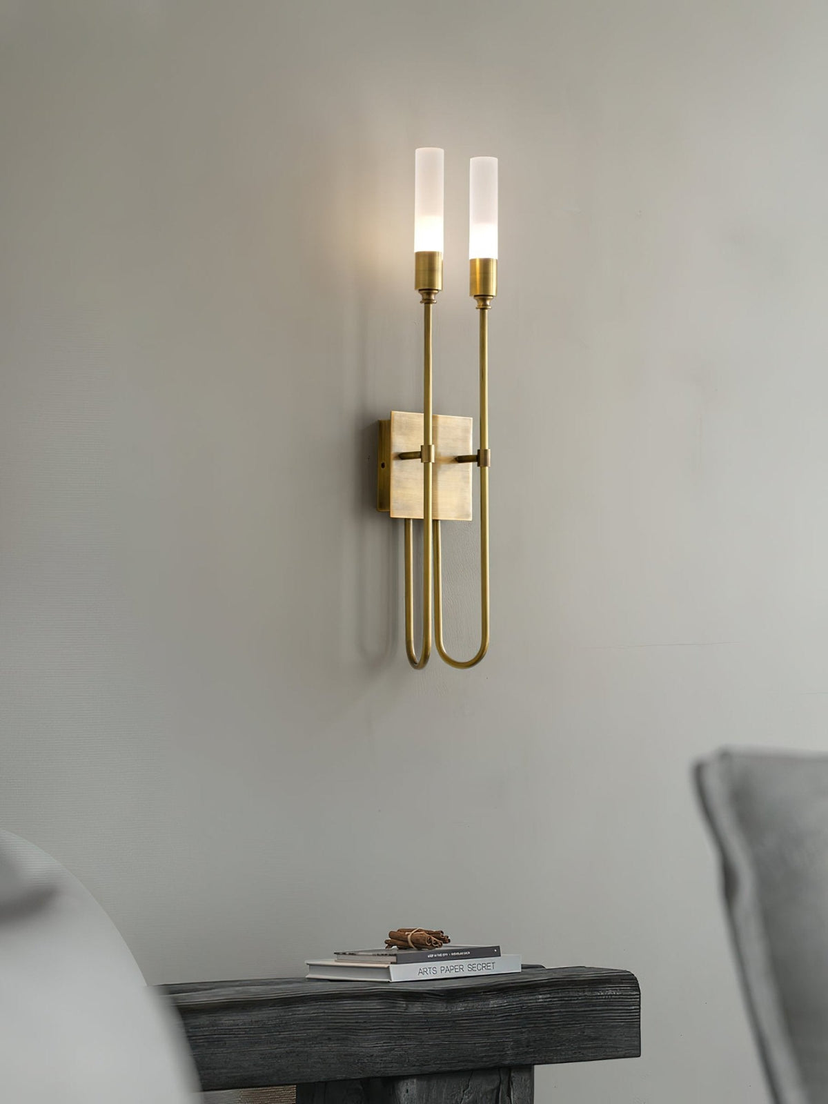 Silverstone Double Arrow Indoor Wall Light