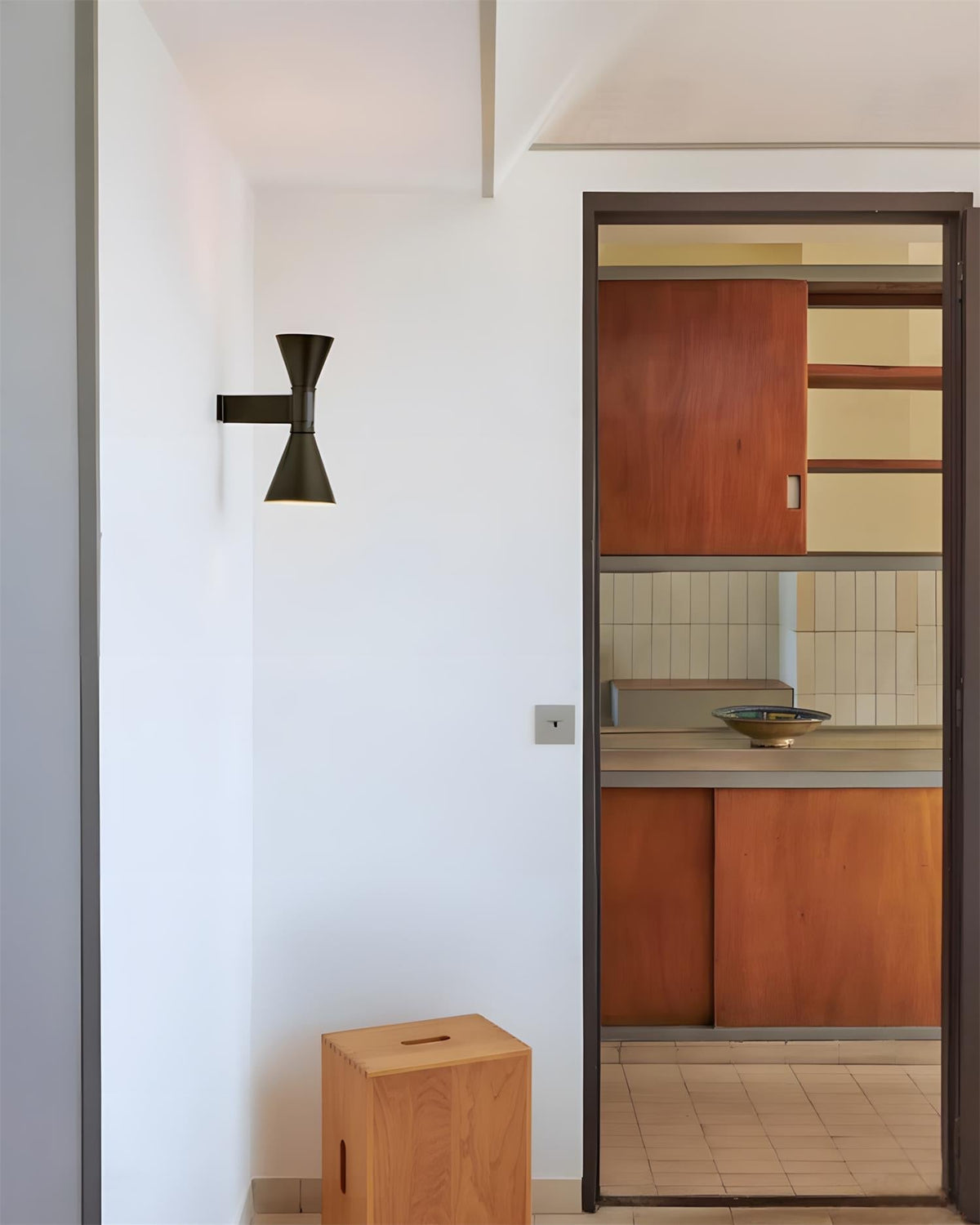 Viraiseria Wall Lamp