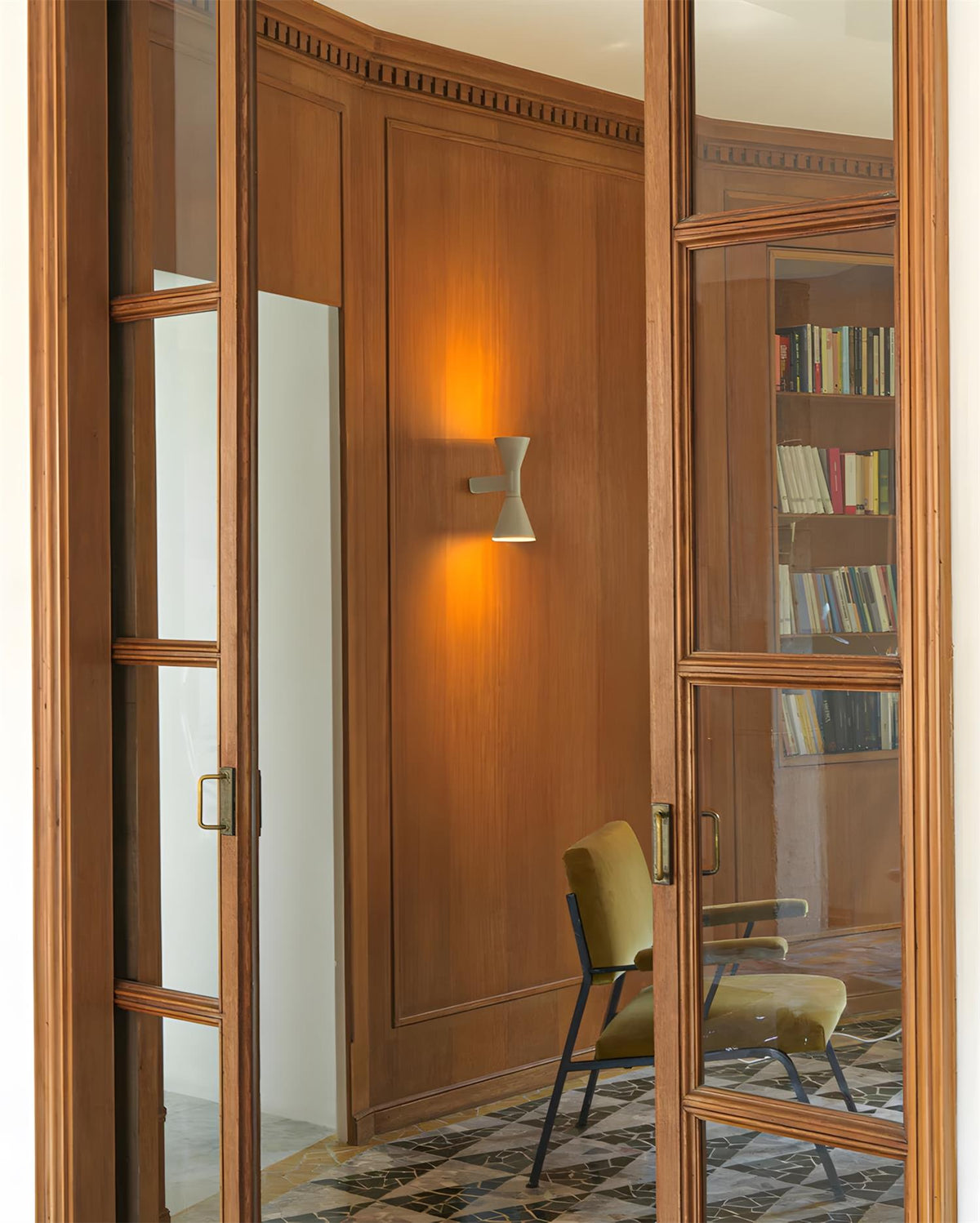 Viraiseria Wall Lamp