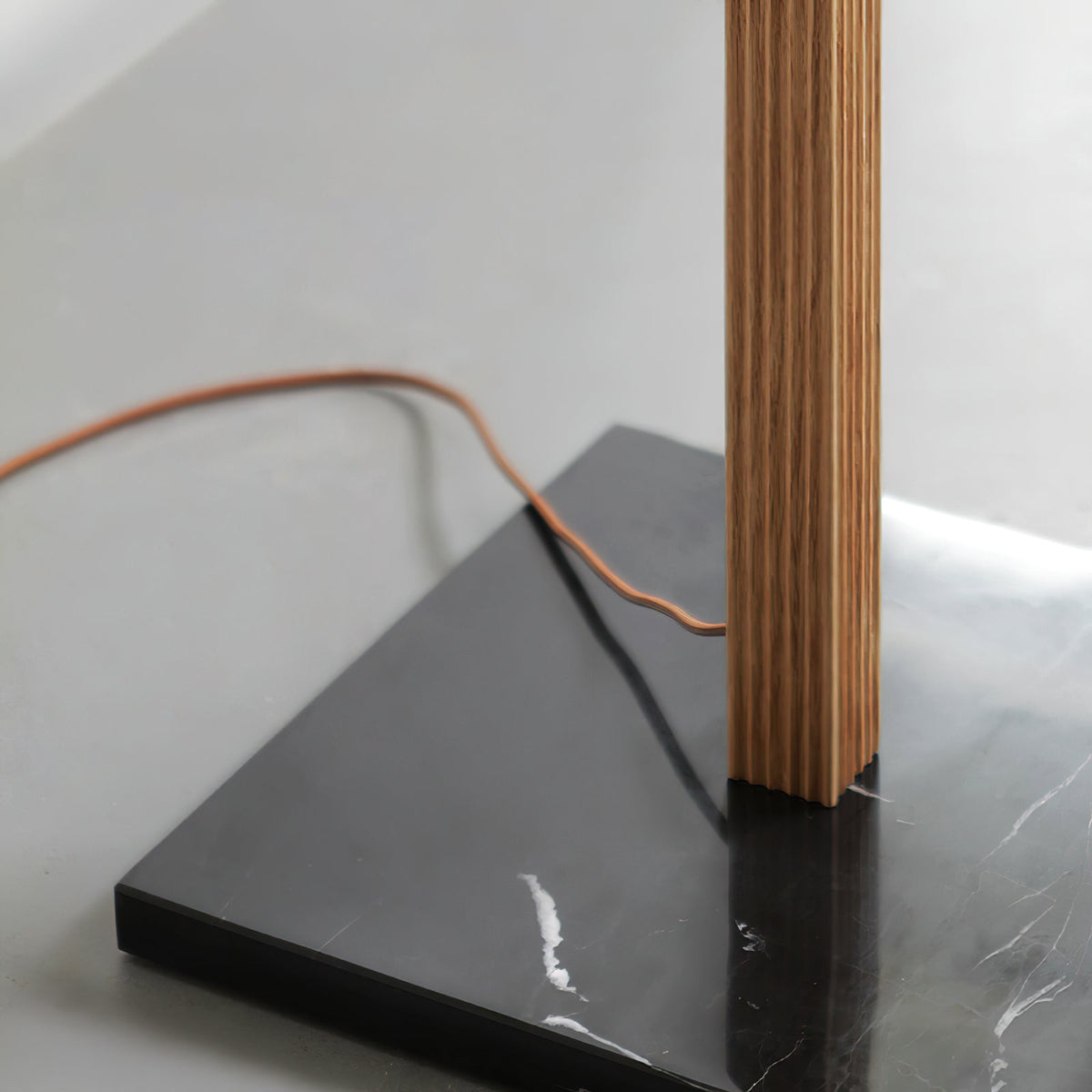 Orelisina Floor Lamp