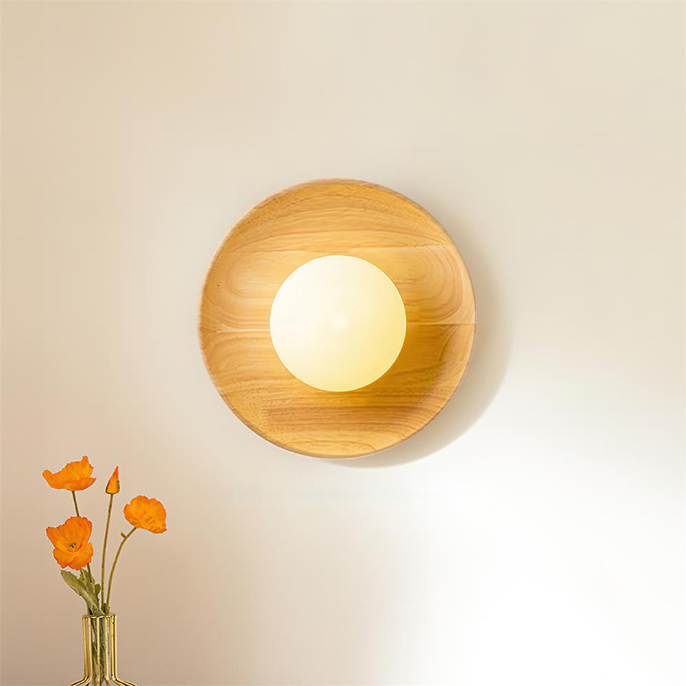 Runa Wooden Wall Lamp