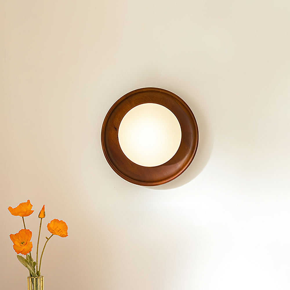 Runa Wooden Wall Lamp