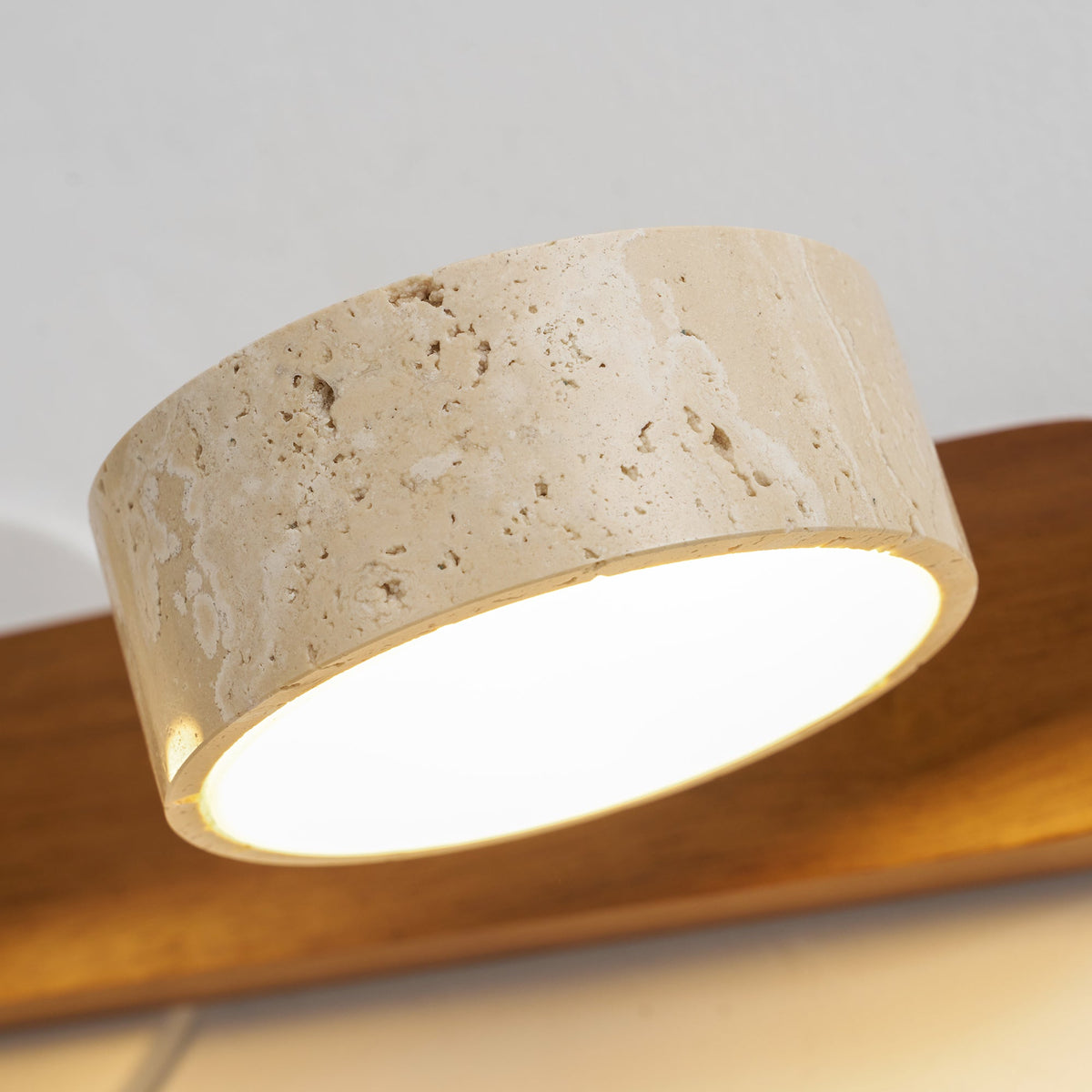 Elairaine Wall Lamp