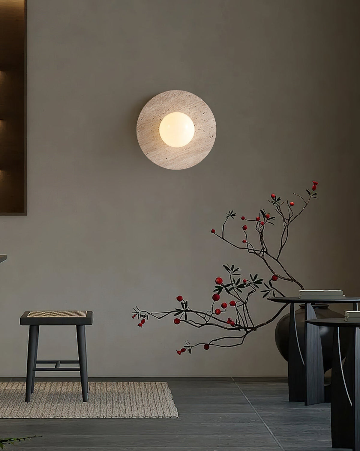 Ryvah Wall Lamp