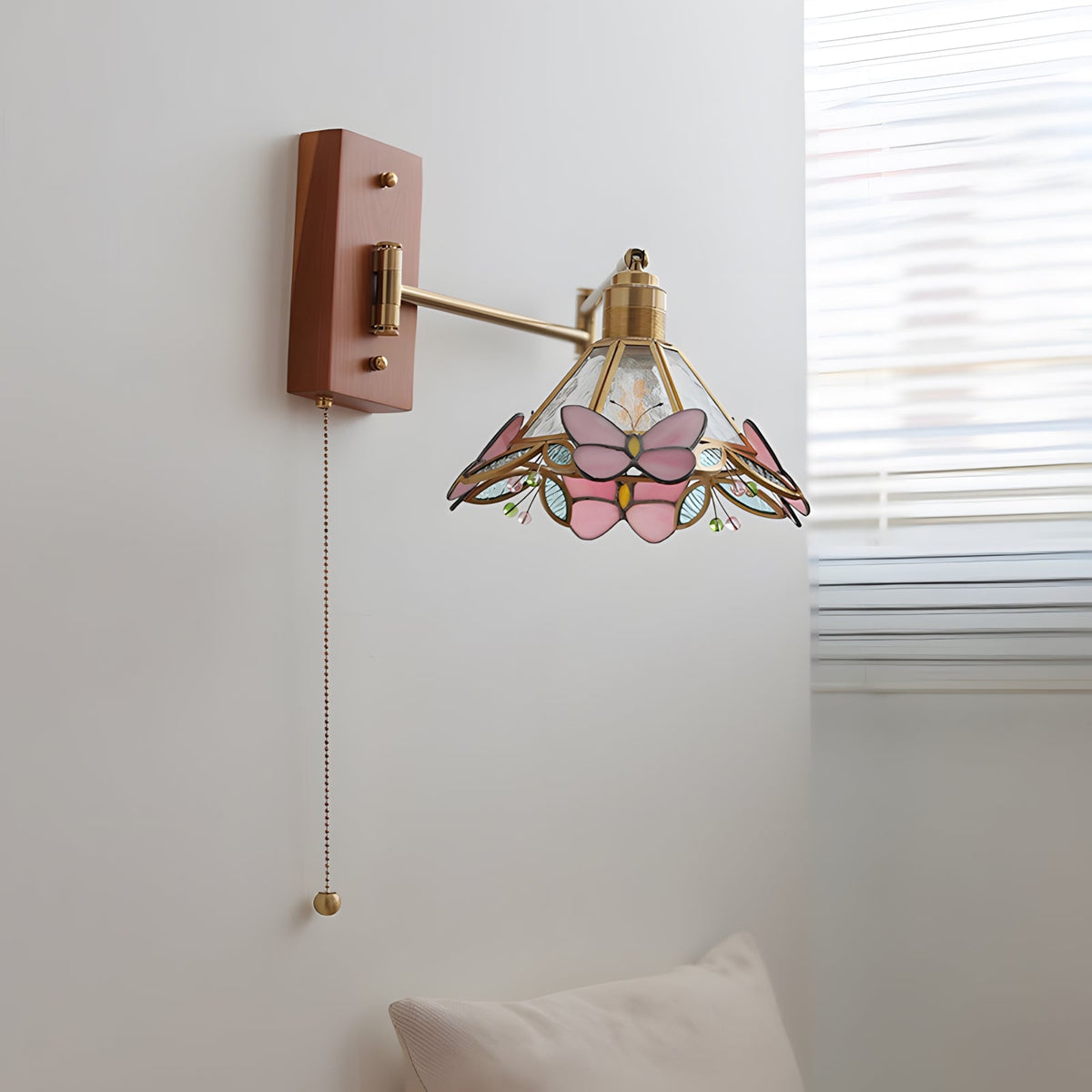 Oreliraine Wall Lamp