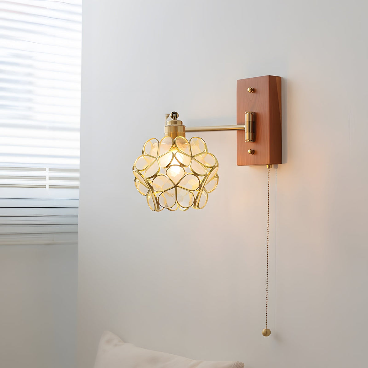 Oreliraine Wall Lamp