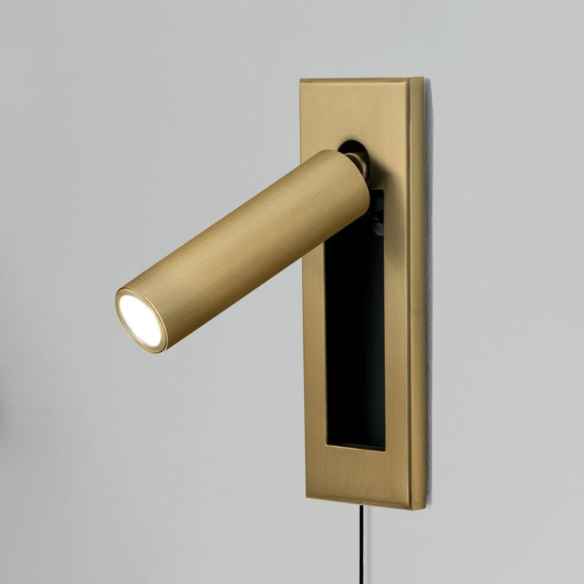 Velerelia Embedded Bedside Plug-in Sconce Wall lamp