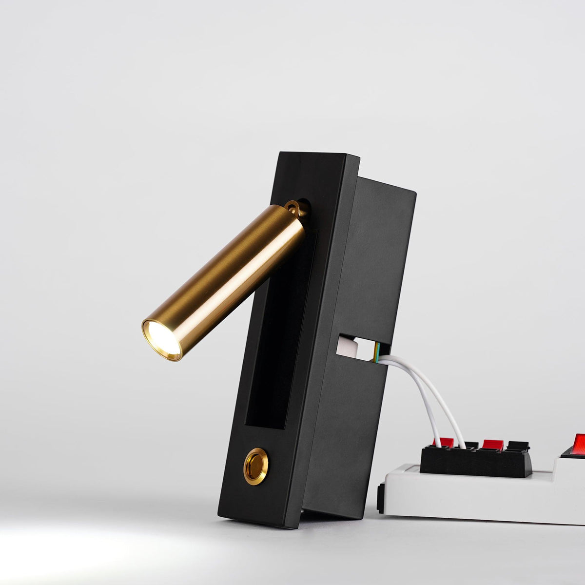 Velerelia Embedded Bedside Plug-in Sconce Wall lamp
