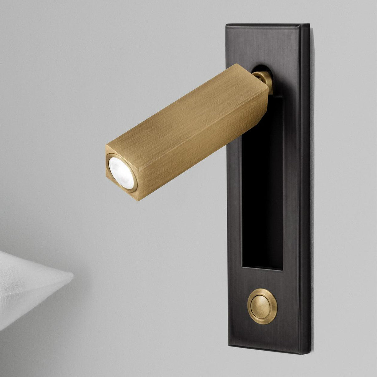 Ciranine Modern Wall Light