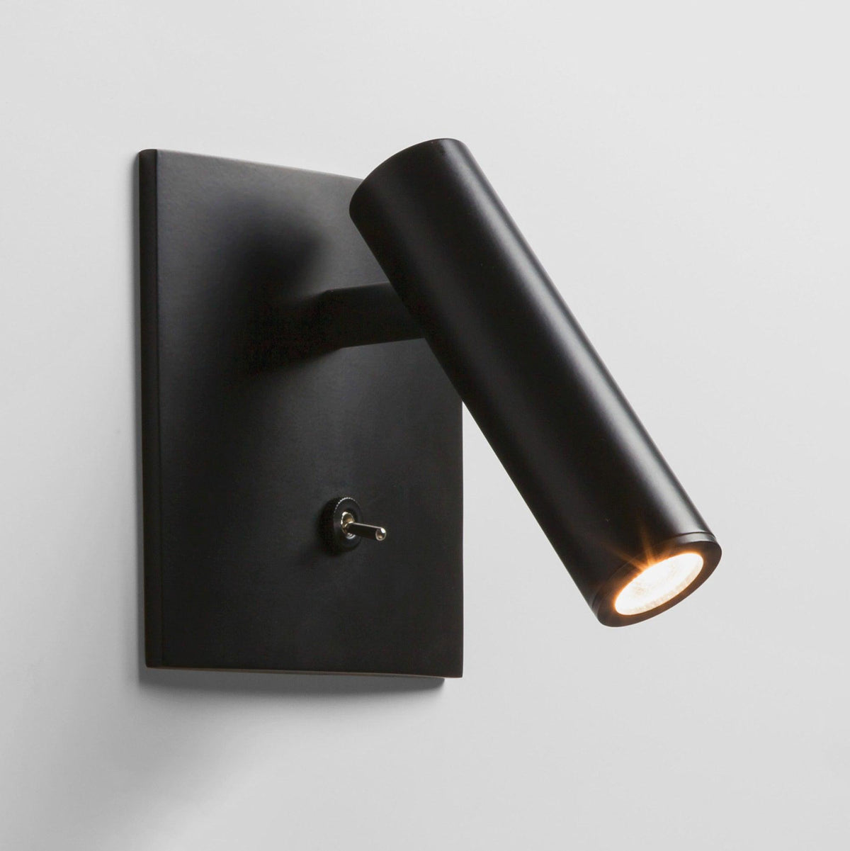 Sae Modern Minimalist Switched Sconce Wall lamp