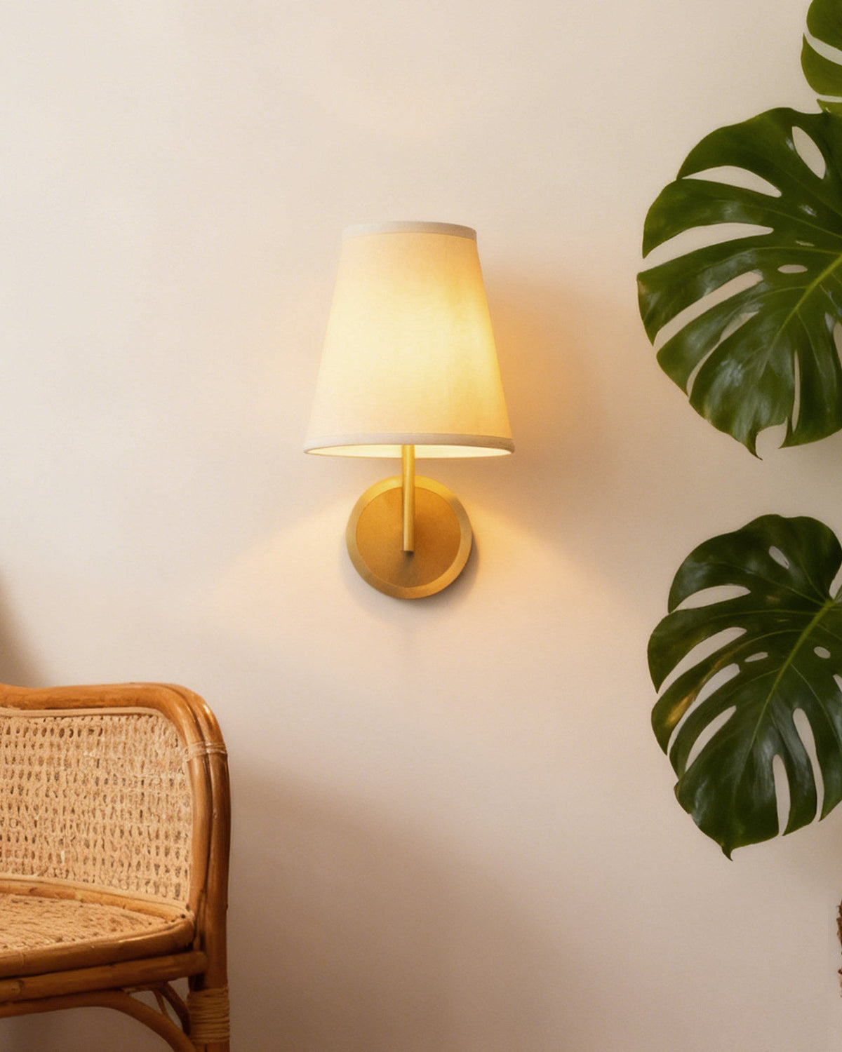 Viraenaya Wall Lamp