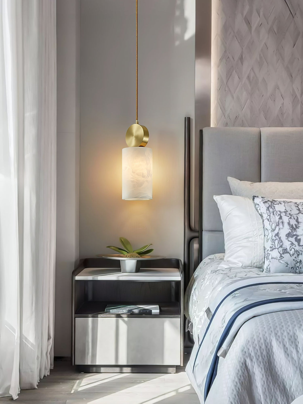 Salen Pendant Light Alabaster & Brass