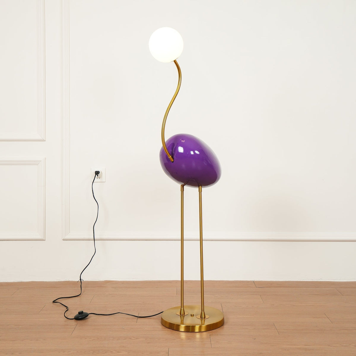 Aveniveria Floor Lamp