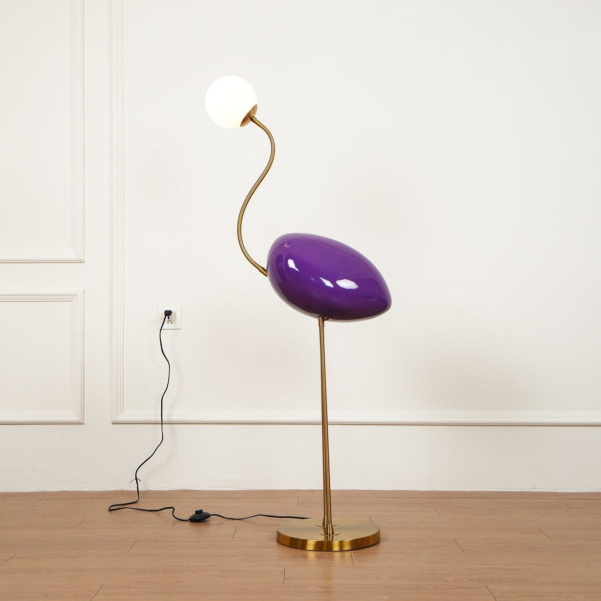 Aveniveria Floor Lamp