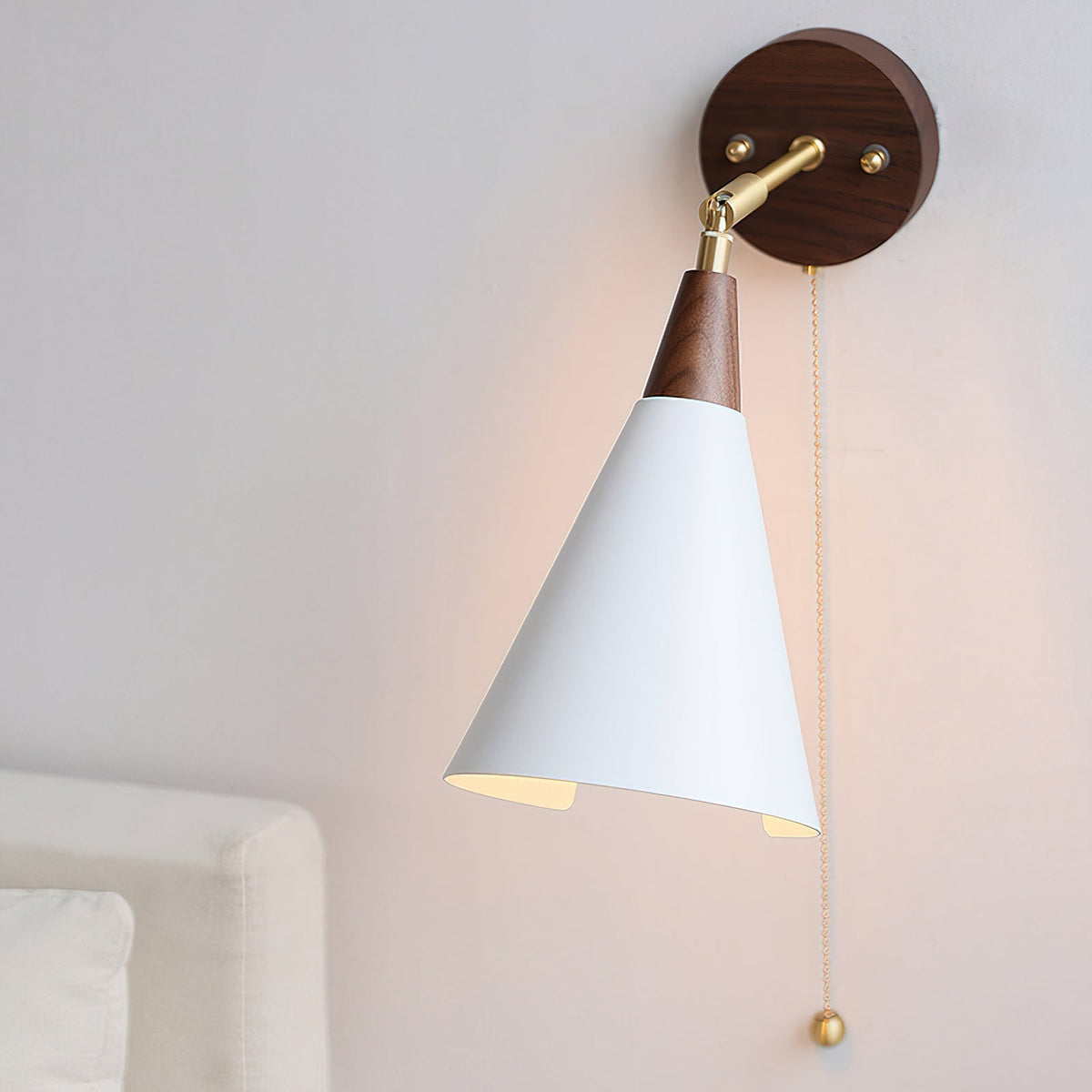 Montgomery Wall Lamp