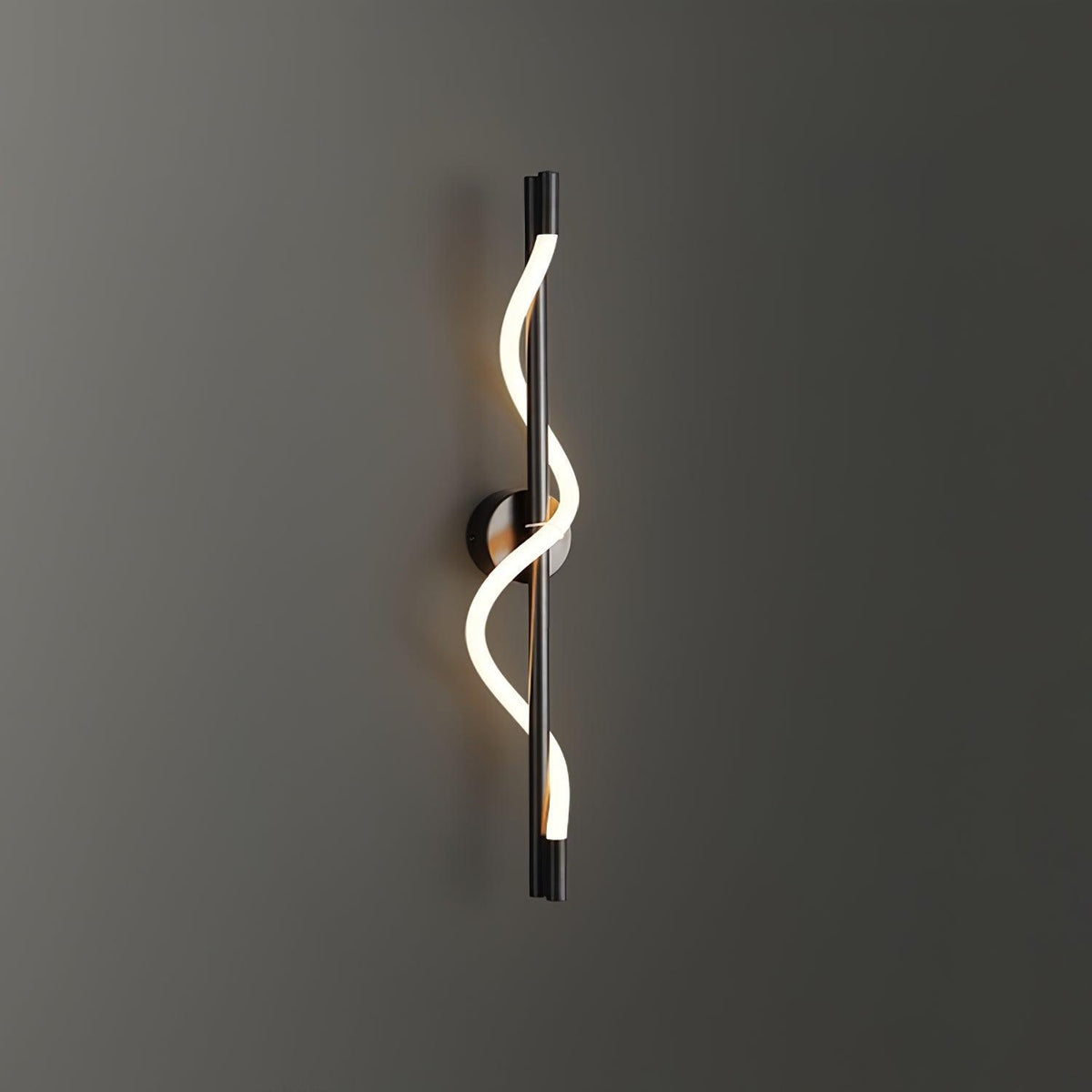 Nivelo Sculptural Brass Silicone Wall Lamp