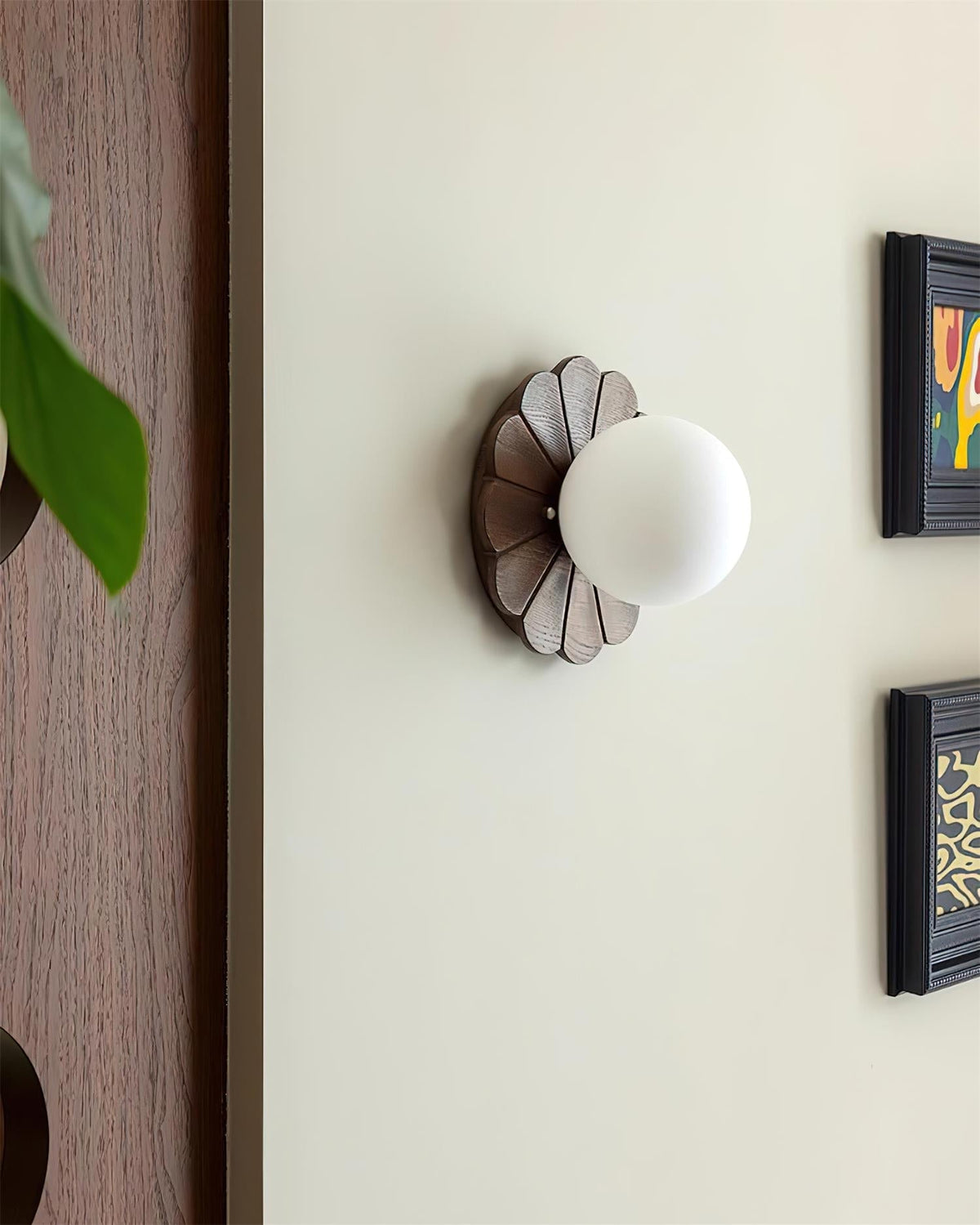 Elaaeria Wall Light