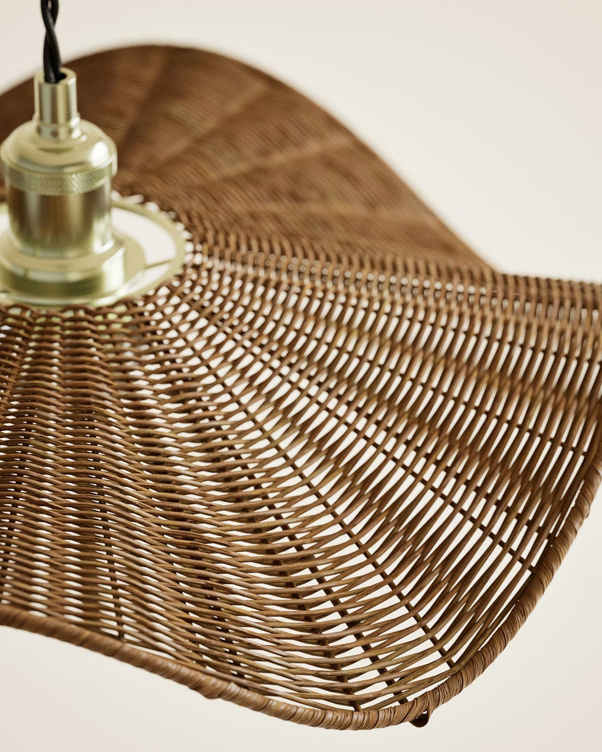Teriarise Pendant Lamp