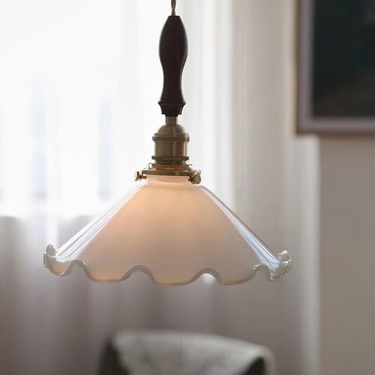Questa Pendant Lamp Glass Wavy Shade Vintage Living Room