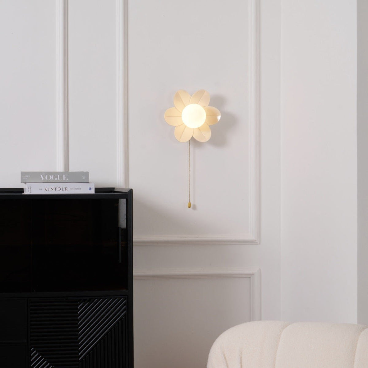 Bov Nordic Art Flowers Resin Wall Lamp