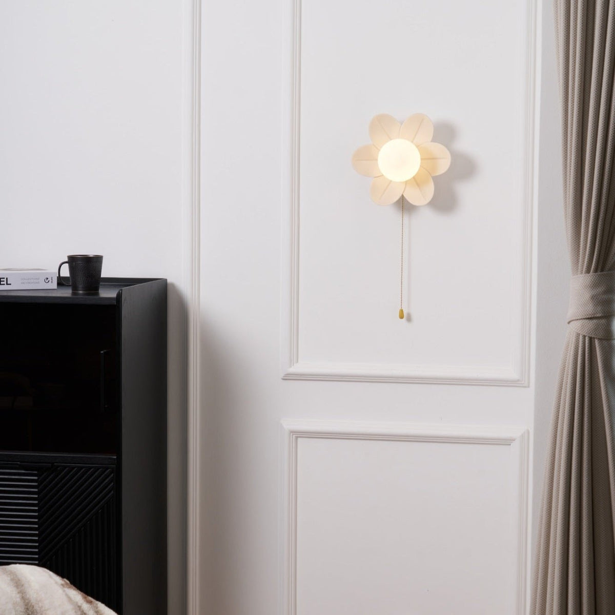 Bov Nordic Art Flowers Resin Wall Lamp