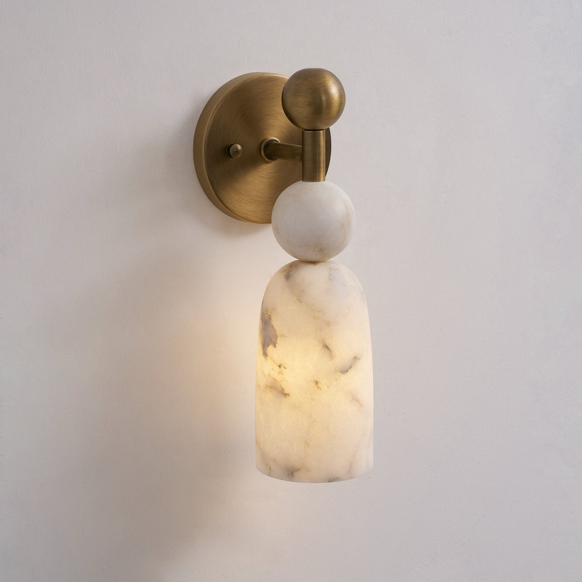 Serafin Alabaster Wall Lamp