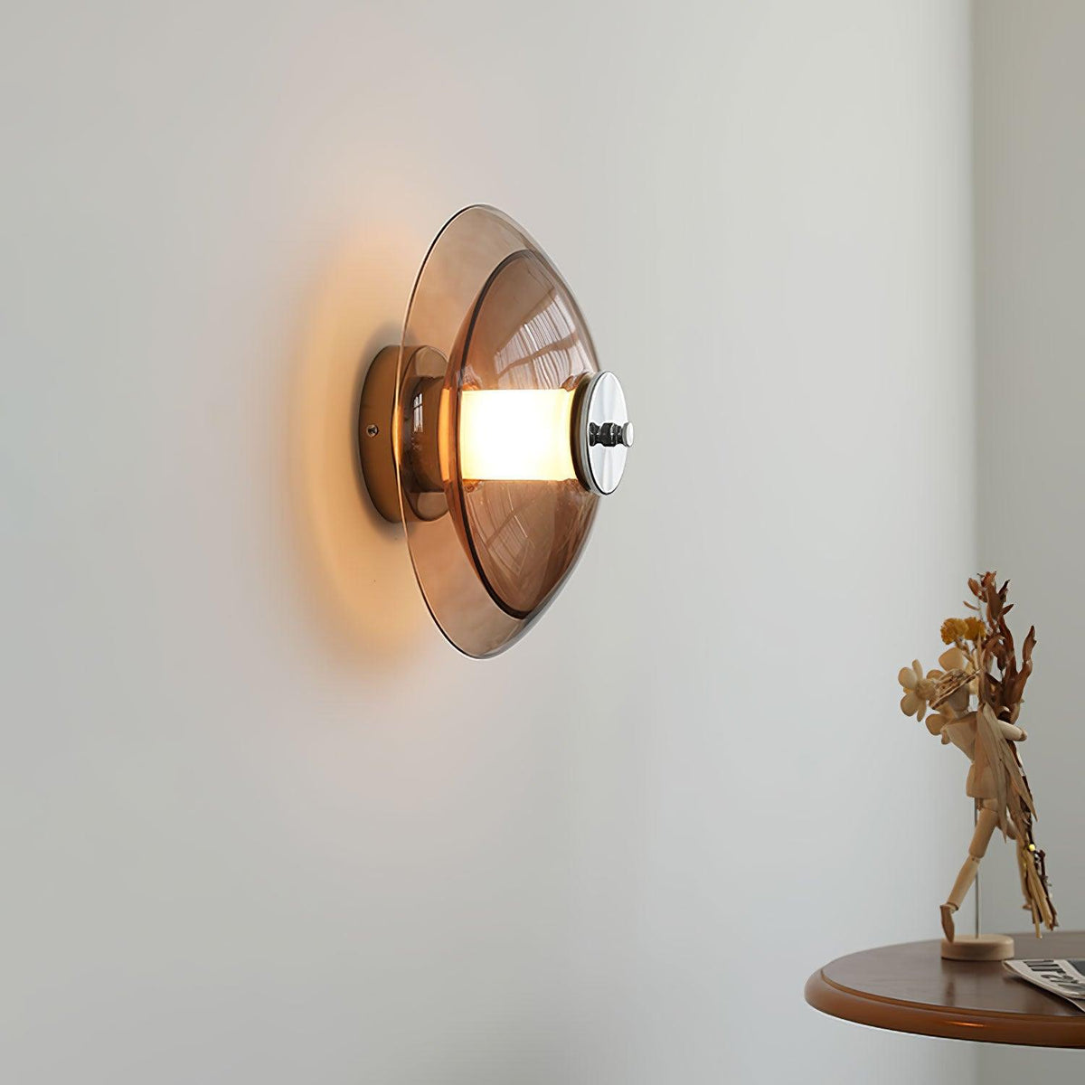 Cocarir Nordic Art Flying Saucer Plug-in Wall Light