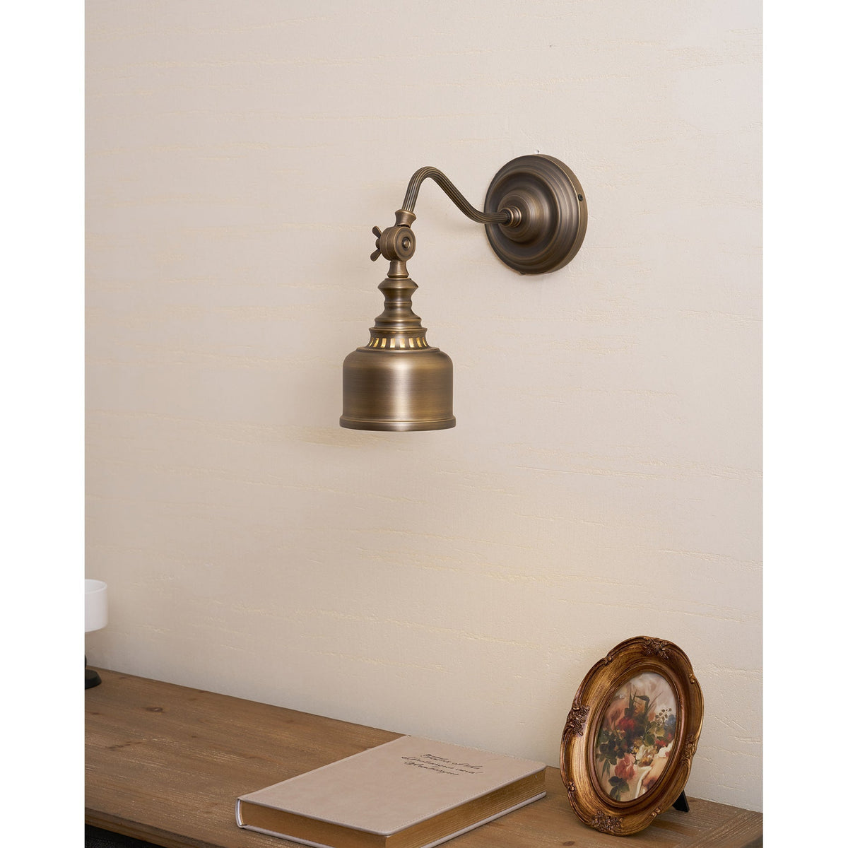Orelelenne Gooseneck Wall Lamp