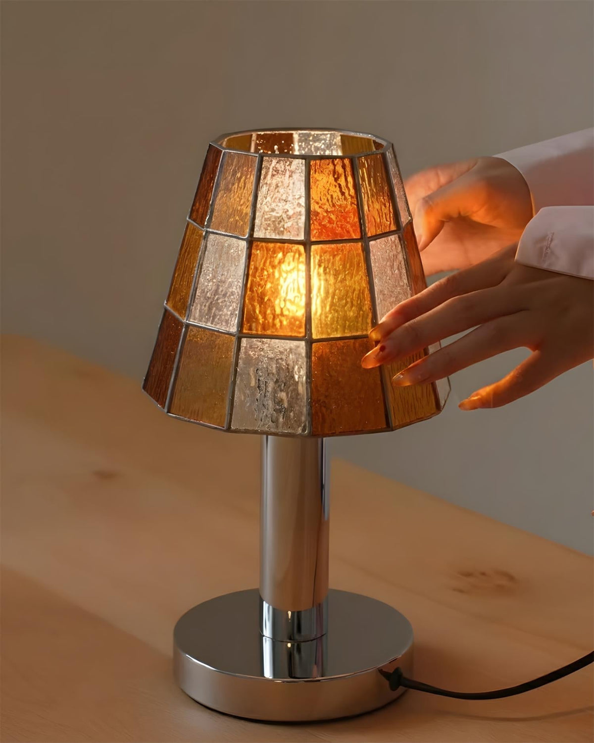 Virauia Table Lamp
