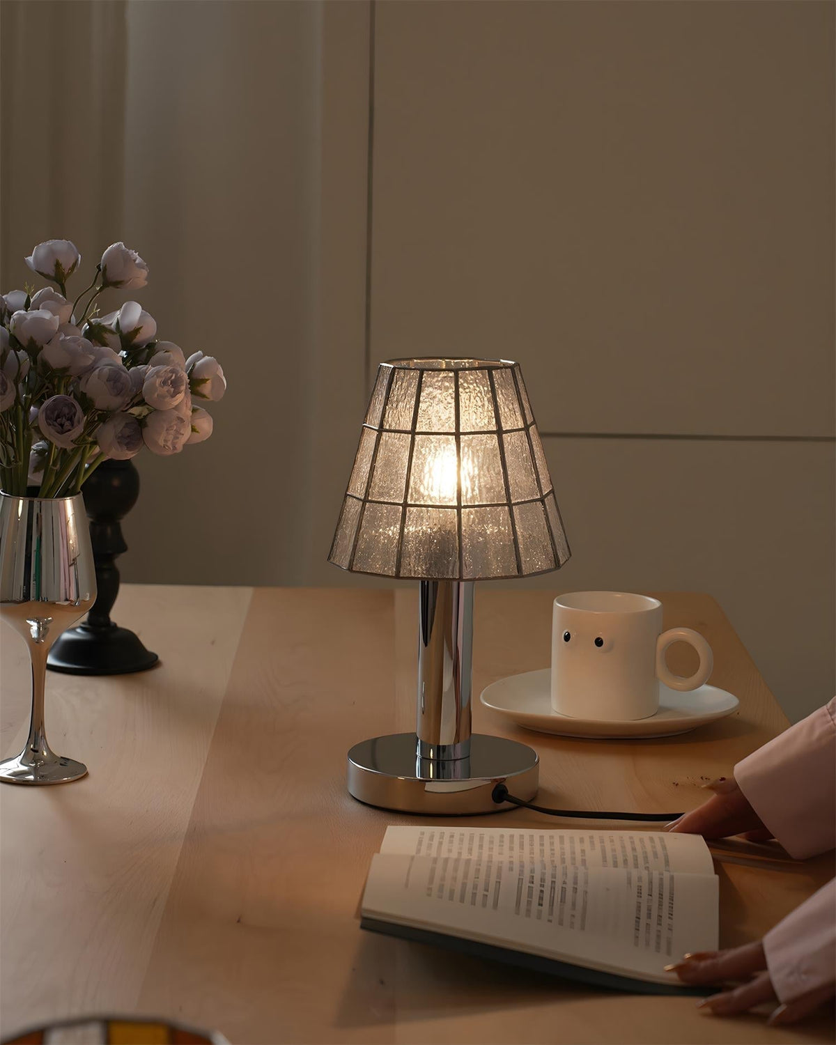 Virauia Table Lamp