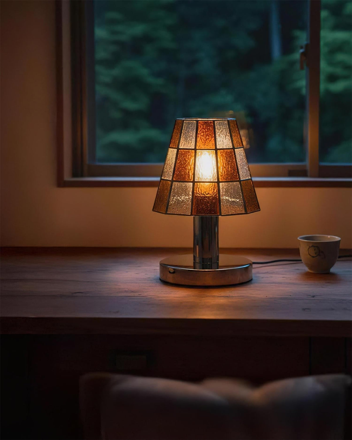 Liorivira Table Lamp