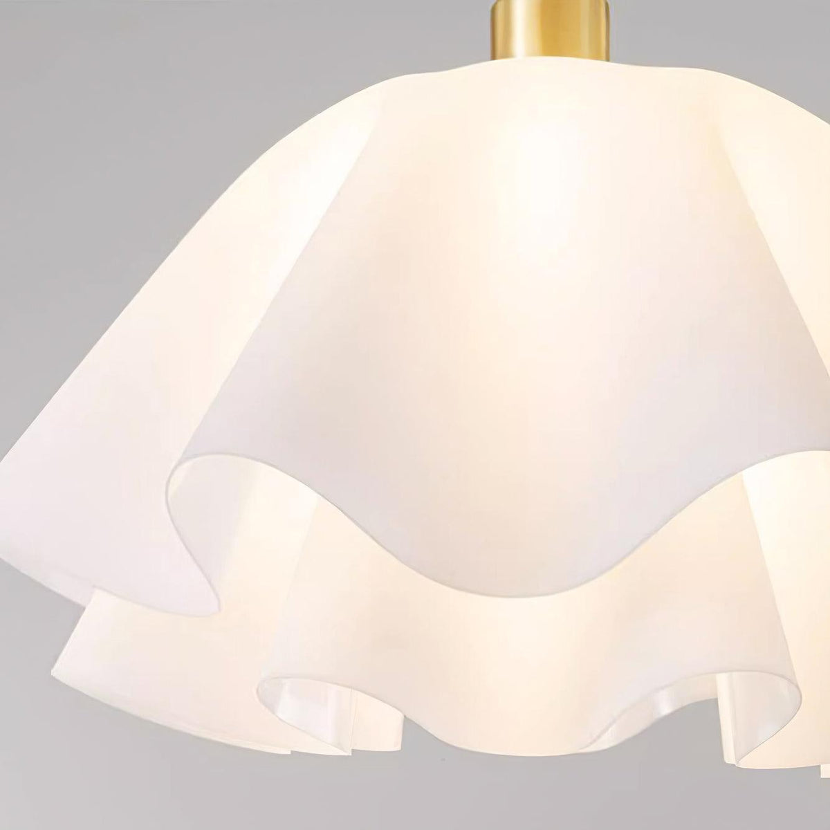 Vero Modern Petal Pendant Light