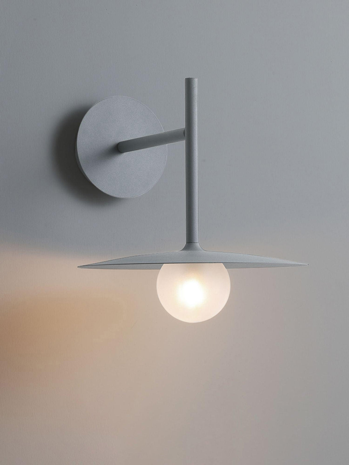 Avenalenne Modern Minimalist Wall Lamp