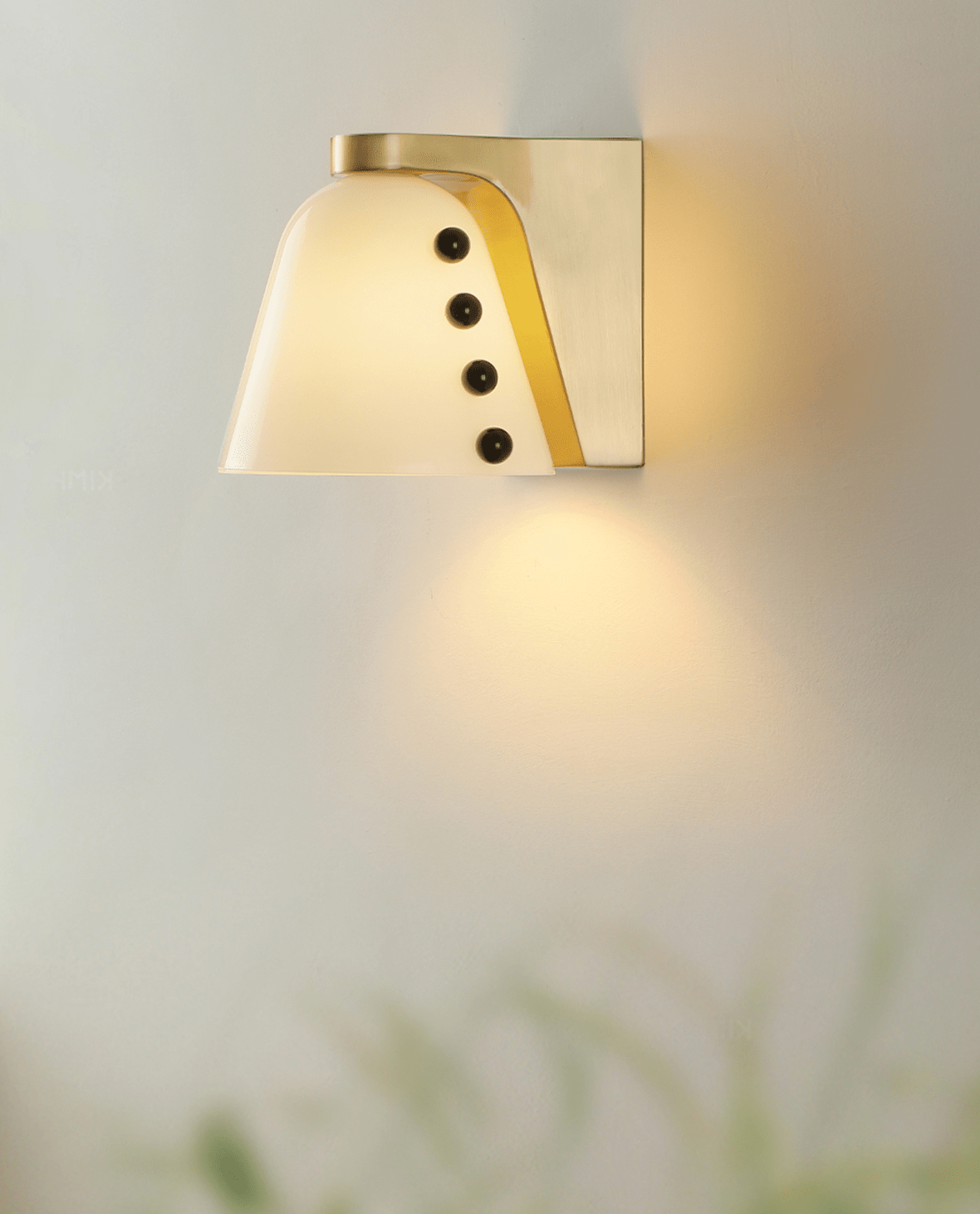 Jude Art Deco Glass Wall Lamp