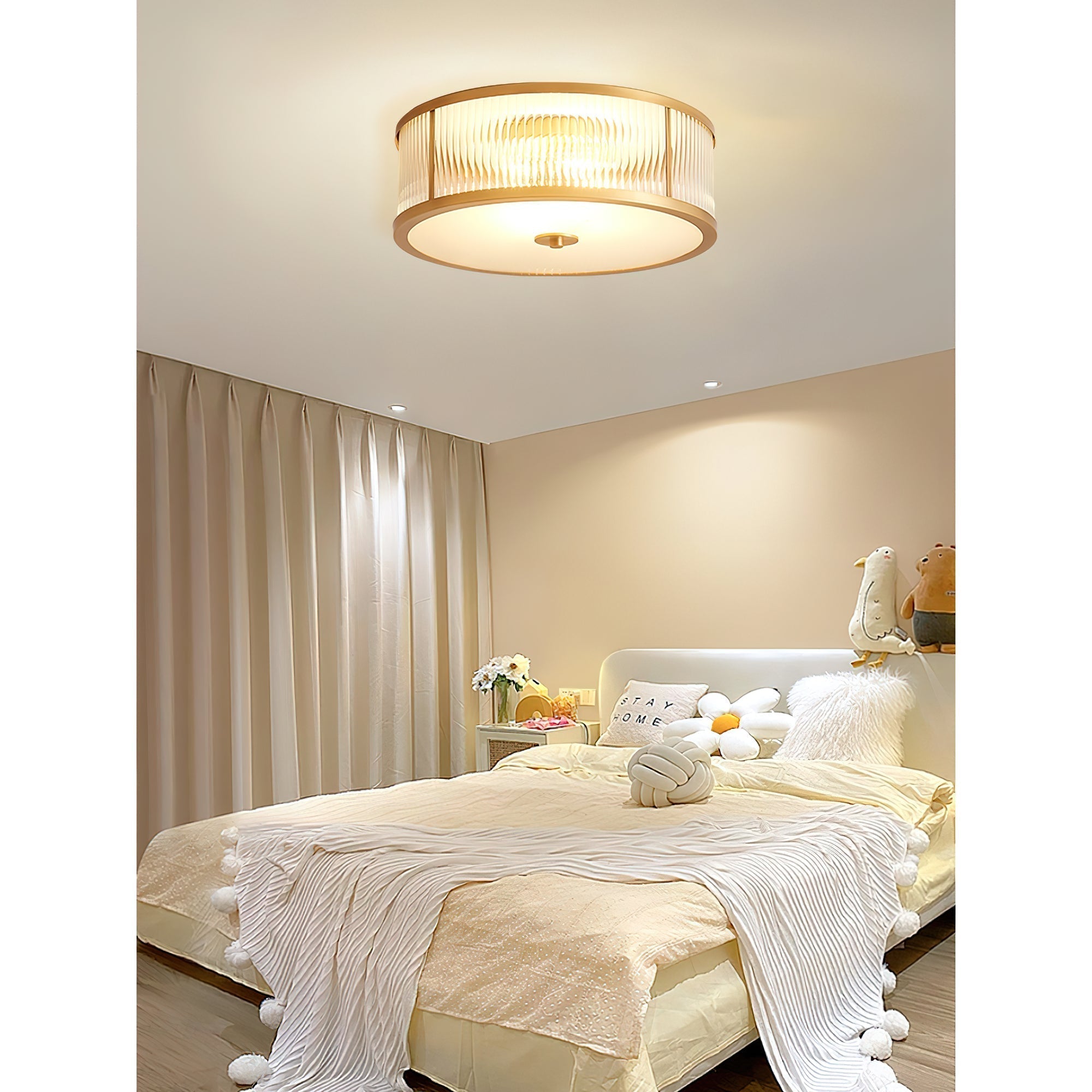 Avvynila Brass Glass CeIling Lamp