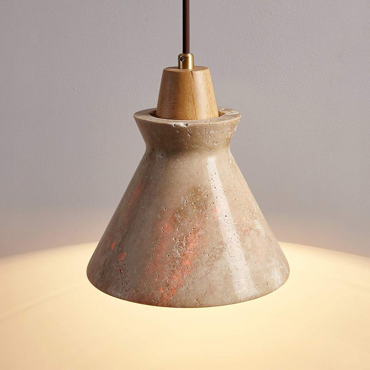 Jannis Pendant Light