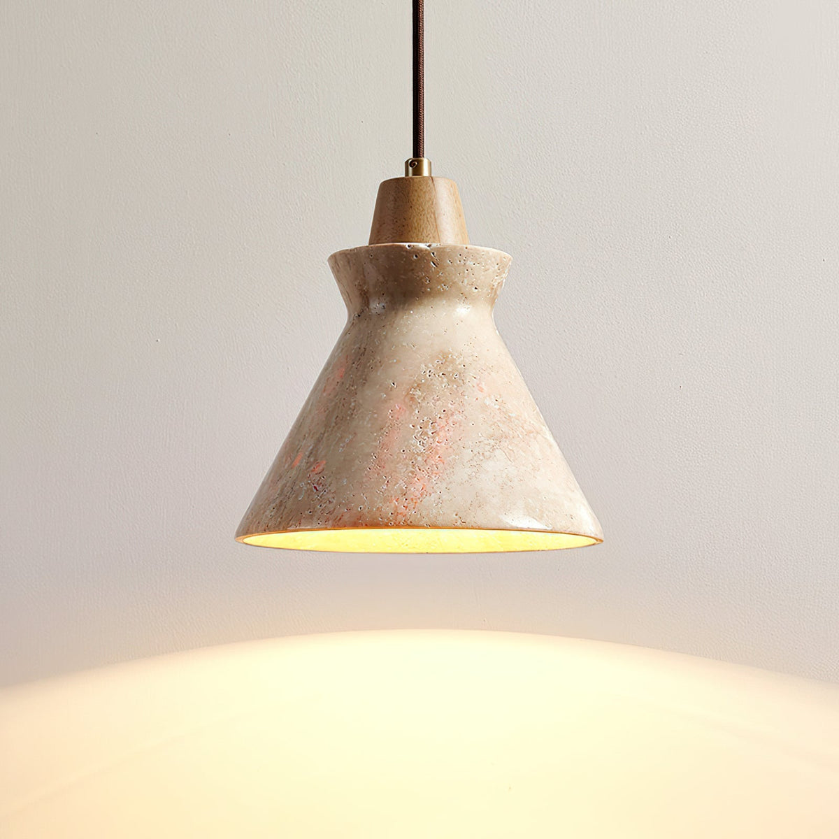 Jannis Pendant Light